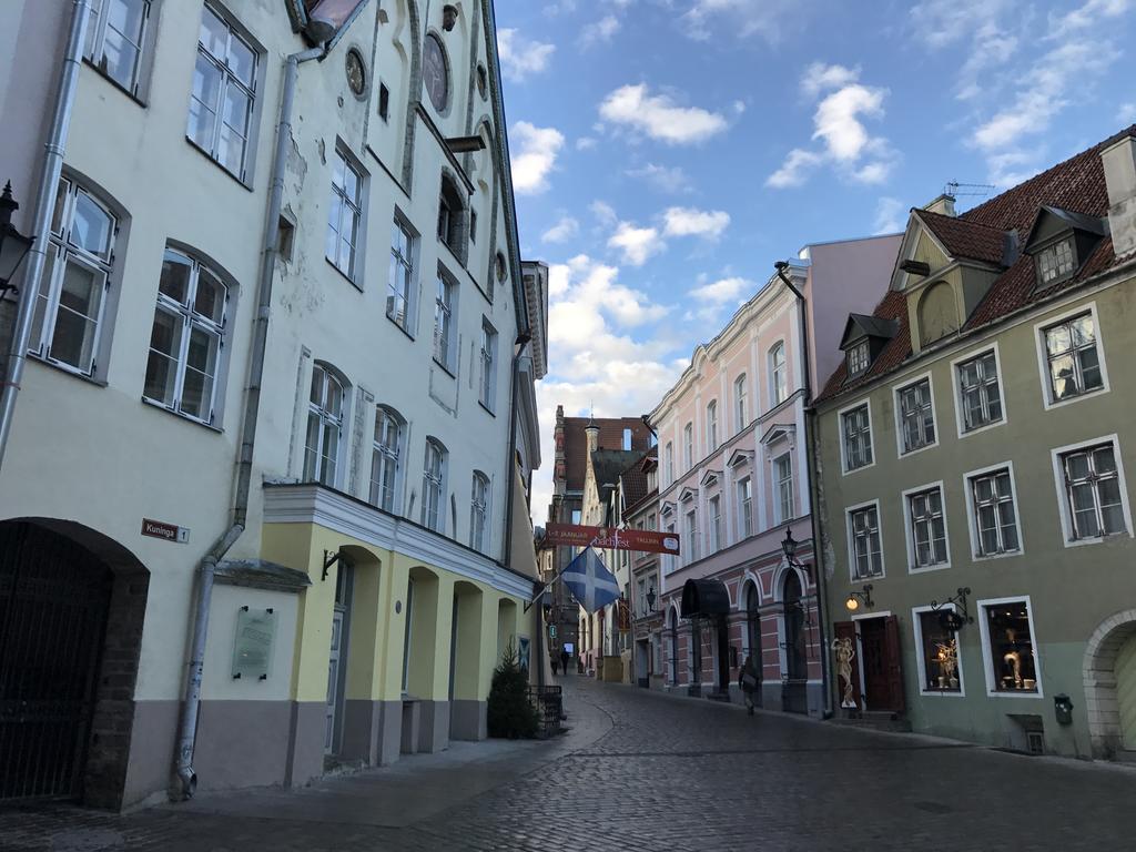 Old Bishop'S House Apartment Tallinn Exterior photo